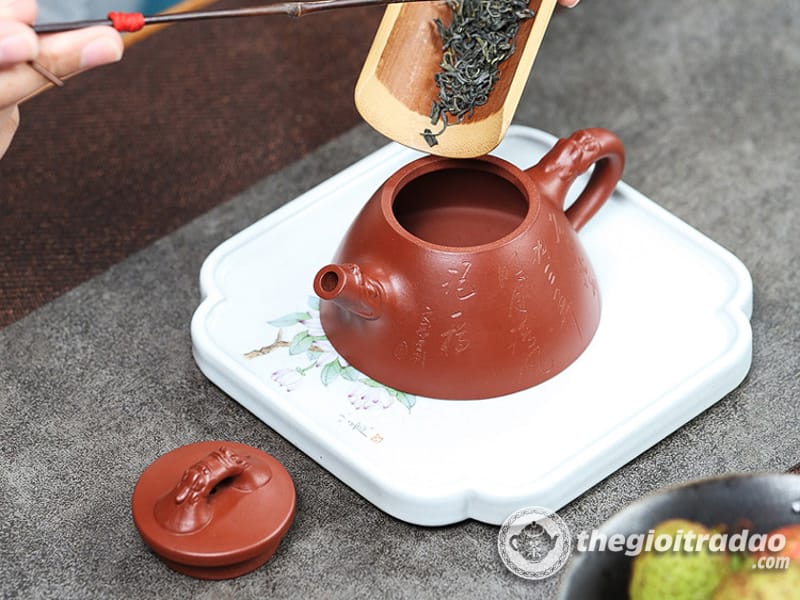 am tu sa thach bieu ba vuong dai hong bao--33