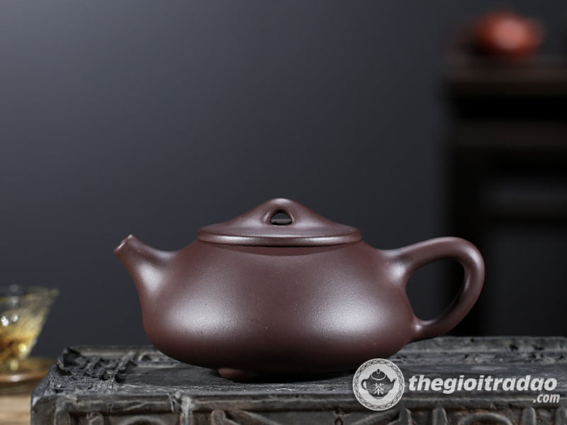 Ấm Tử Sa Thạch Biều Cảnh Chu Lão Tử Nê 250ml 10 am tu sa thach bieu lao tu ne-1014106016-5