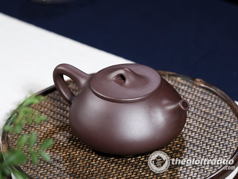 Ấm Tử Sa Thạch Biều Cảnh Chu Lão Tử Nê 250ml 11 am tu sa thach bieu lao tu ne-1014106016-6