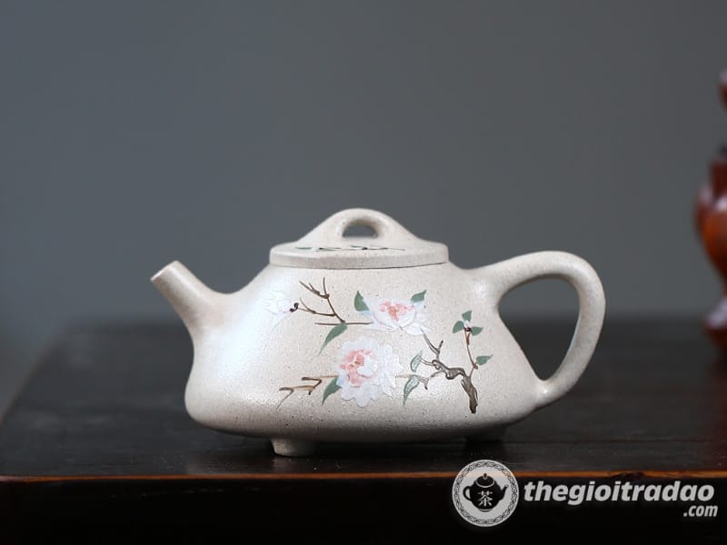 Ấm Tử Sa Thạch Biều Hoa Mẫu Đơn Bạch Ngọc Đoạn 250ml 15 am tu sa thach bieu hoa mau don bach ngoc doan 250ml--9