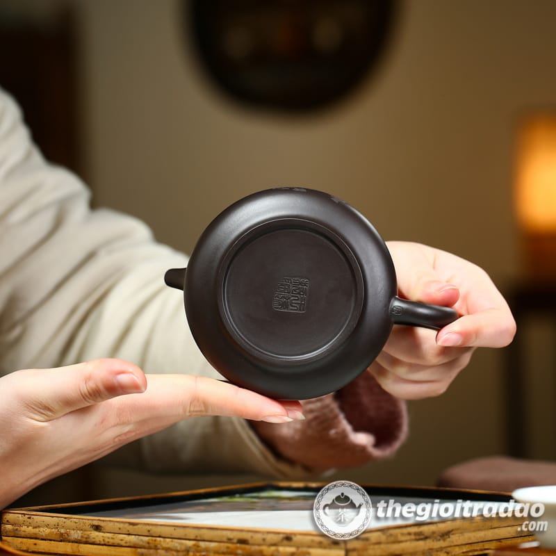 Ấm Tử Sa Thạch Biều Khổng Tước Hắc Chu Nê 220ml 18 am tu sa thach bieu khong tuoc hac chu ne 220ml--13