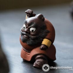 Tượng Gốm Tử Sa Chung Quỳ Phục Ma Trang Trí Bàn Trà 5 Tuong gom tu sa chung quy phuc ma trang tri ban tra-