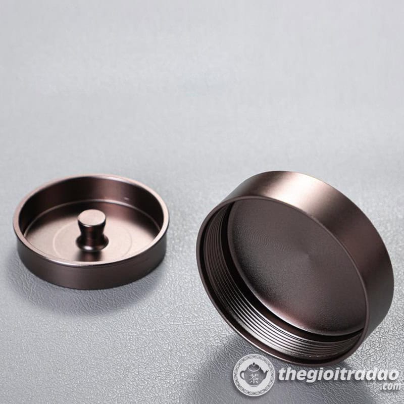 hu binh dung tra thuy tinh ve hoa sen2024--4