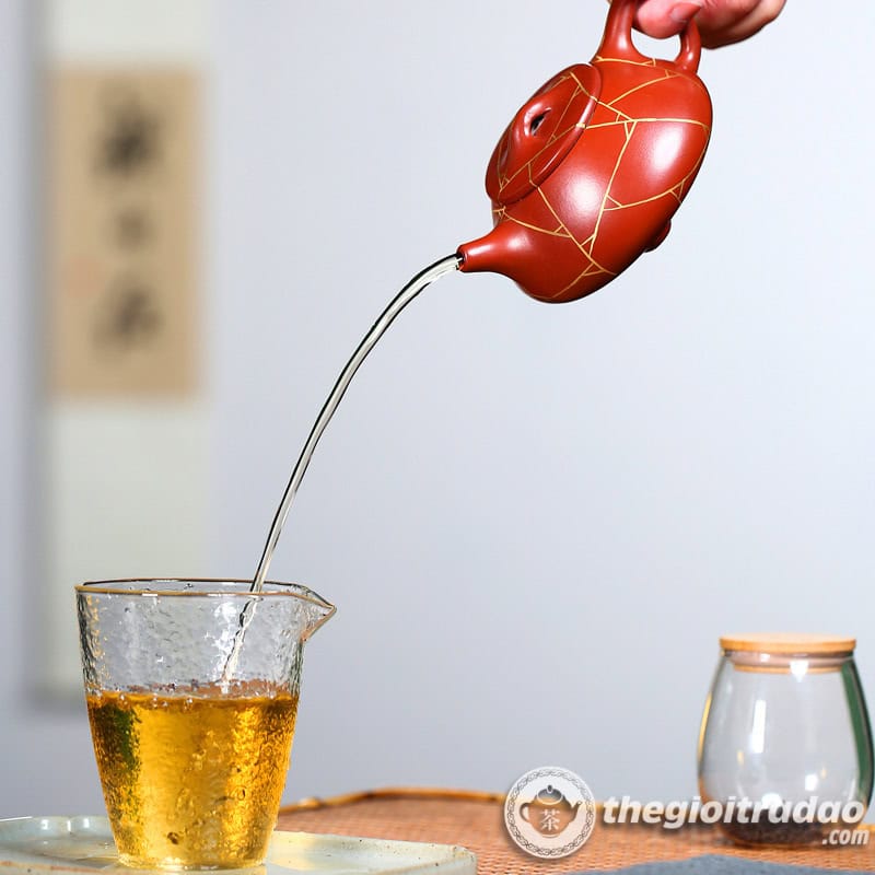 Ấm Tử Sa Thạch Biều Vẽ Vàng Đại Hồng Bào 200ml 4 am tu sa thach bieu ve vang dai hong bao 200ml-2