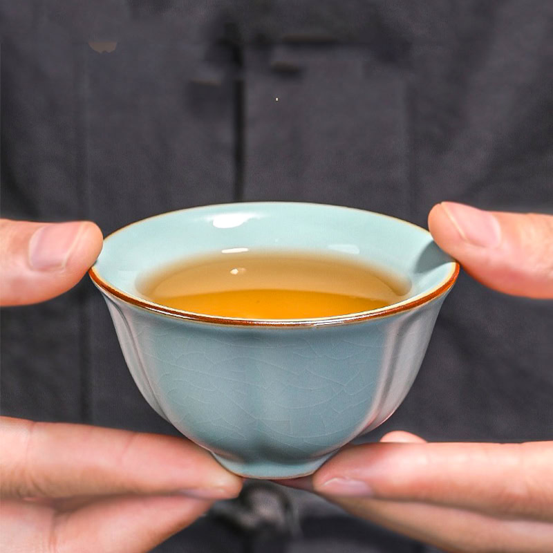 chen uong tra nhu dieu mieng hoa men ngoc 75ml--11