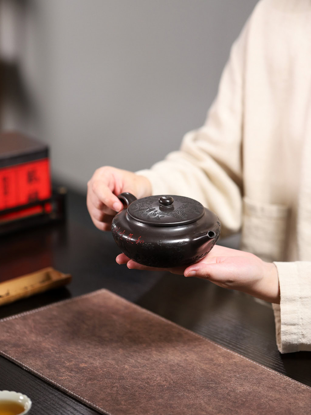 Ấm Tử Sa Biển Thần Nguyên Khoáng Thạch Hoàng 350ml--17