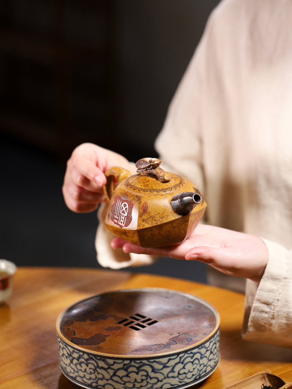 Ấm Tử Sa Ve Sầu Trúc Đỉnh Đoạn Nê Nung Củi 240ml--16