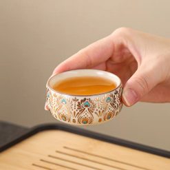 Bộ Ấm Chén Sứ Họa Tiết Hoàng Gia – Set 9 Món Sang Trọng Làm Quà Tặng 10 Bo Am Chen Su Hoa Tiet Hoang Gia – Set 9 Mon Sang Trong Lam Qua Tang 15