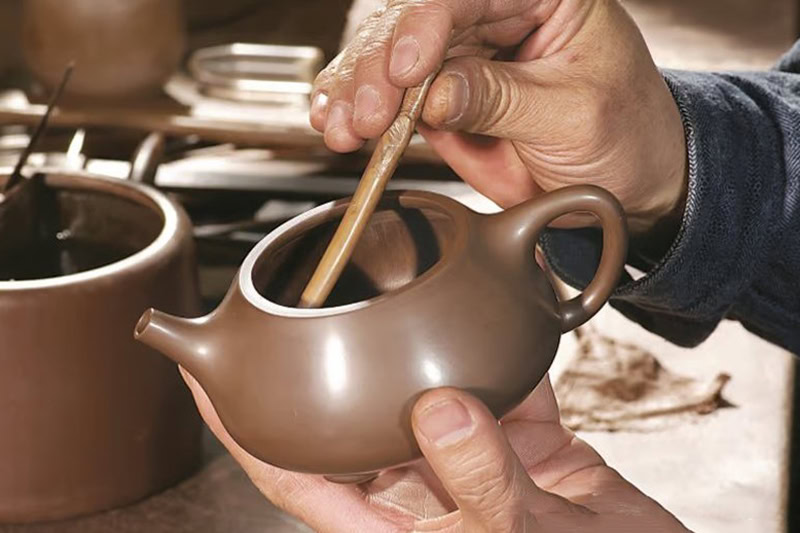 Thủ công bởi nghệ nhân Nghi Hưng