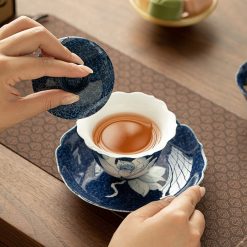 Bộ Chén Khải Sứ Cảnh Đức Vẽ Tay Hoa Sen Trắng 135ml 6 Bộ Chén Khải Sứ Cảnh Đức Vẽ Tay Hoa Sen Trắng 135ml - Ảnh 2